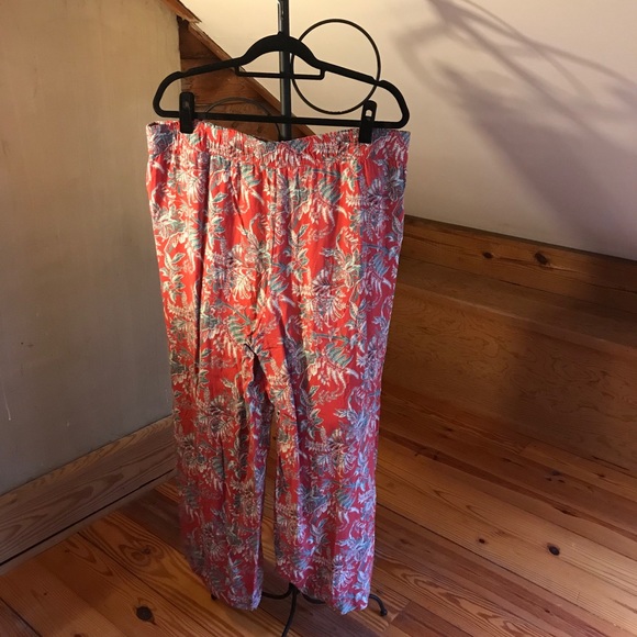 Loft Red Floral Wide Leg Pants, EUC, XL - Picture 2 of 12
